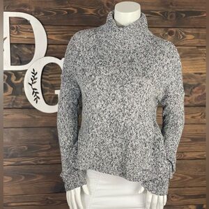 Old‎ Navy Marled Light Gray Chunky Braided Ribbed Knit Turtleneck Sweater Split